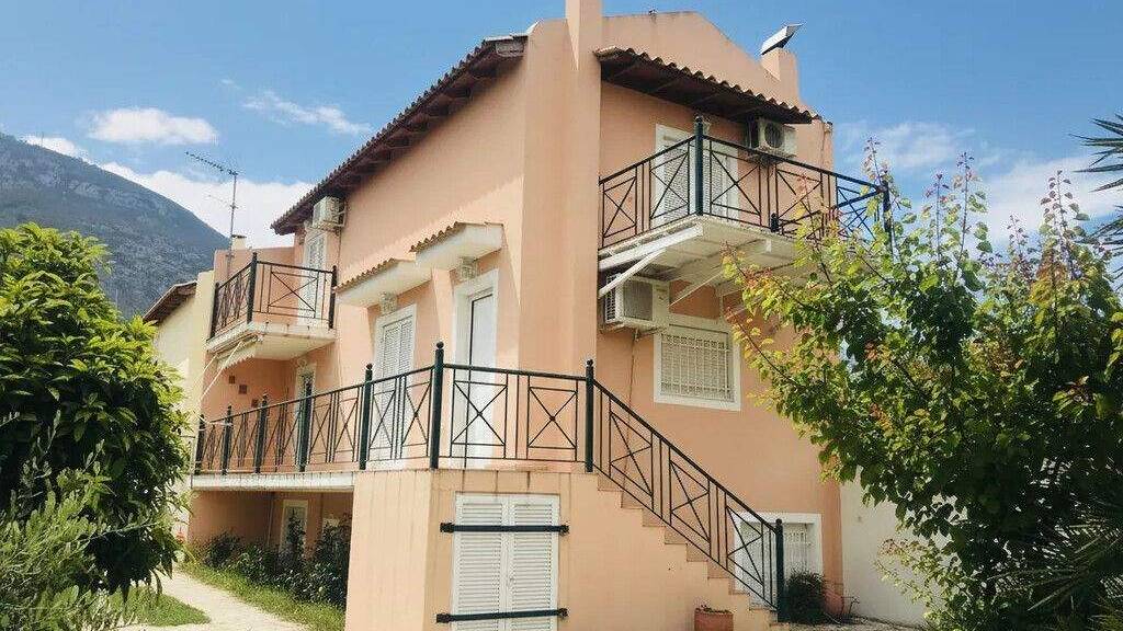 Einfamilienhaus zum Kauf 190.000 € 5 Zimmer 150 m² Peloponnes