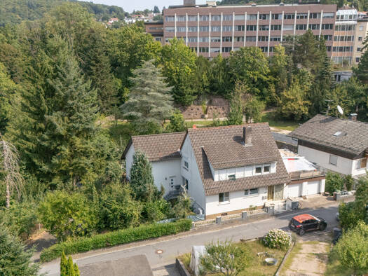 Mehrfamilienhaus zum Kauf als Kapitalanlage geeignet 449.000 € 14 Zimmer 395,7 m² 1.716 m² Grundstück Lindenfels 64678
