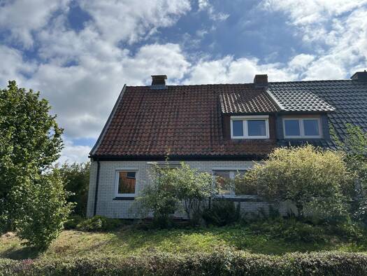 Doppelhaushälfte zum Kauf 149.000 € 7 Zimmer 92,2 m² 1.121 m² Grundstück Alt Garge Bleckede 21354