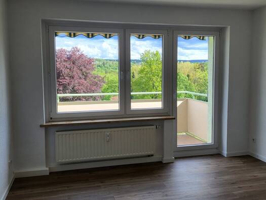 Wohnung zur Miete 450 € 3 Zimmer 69 m² Geschoss 1/1 frei ab sofort Rodewisch 08228