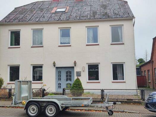 Einfamilienhaus zum Kauf 150.000 € 8 Zimmer 190 m² 720 m² Grundstück frei ab sofort Ahrensbök 23623