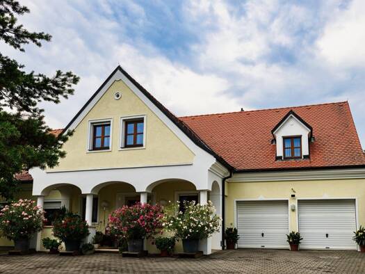 Haus zum Kauf 929.000 € 325 m² 2.021 m² Grundstück Mattersburg 7210
