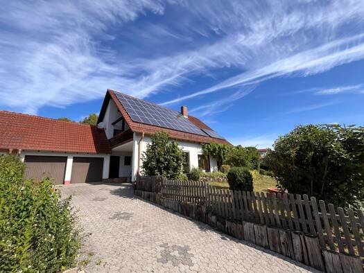 Einfamilienhaus zum Kauf 699.000 € 6 Zimmer 183,6 m² 812 m² Grundstück Piesenkofen Obertraubling 93083