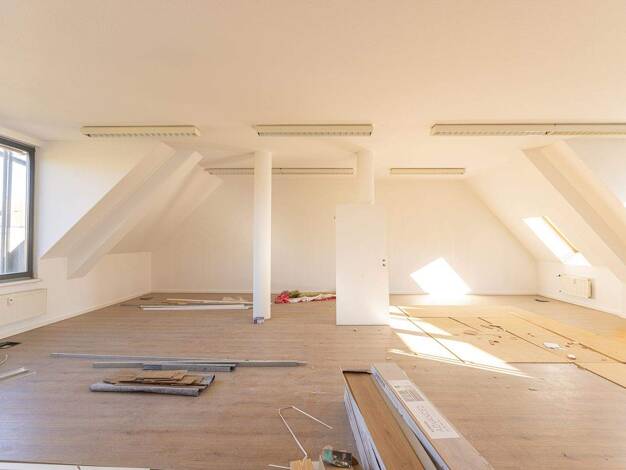 Studio zur Miete 732 € 2 Zimmer 113 m² 3. Geschoss Friedrichplatz 11 Torgau 04860