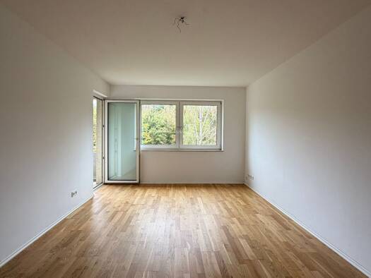 Wohnung zur Miete 958 € 4 Zimmer 89,9 m² 3. Geschoss frei ab 02.11.2026 Sittenbacher Straße 10 Laufamholz Nürnberg 90482