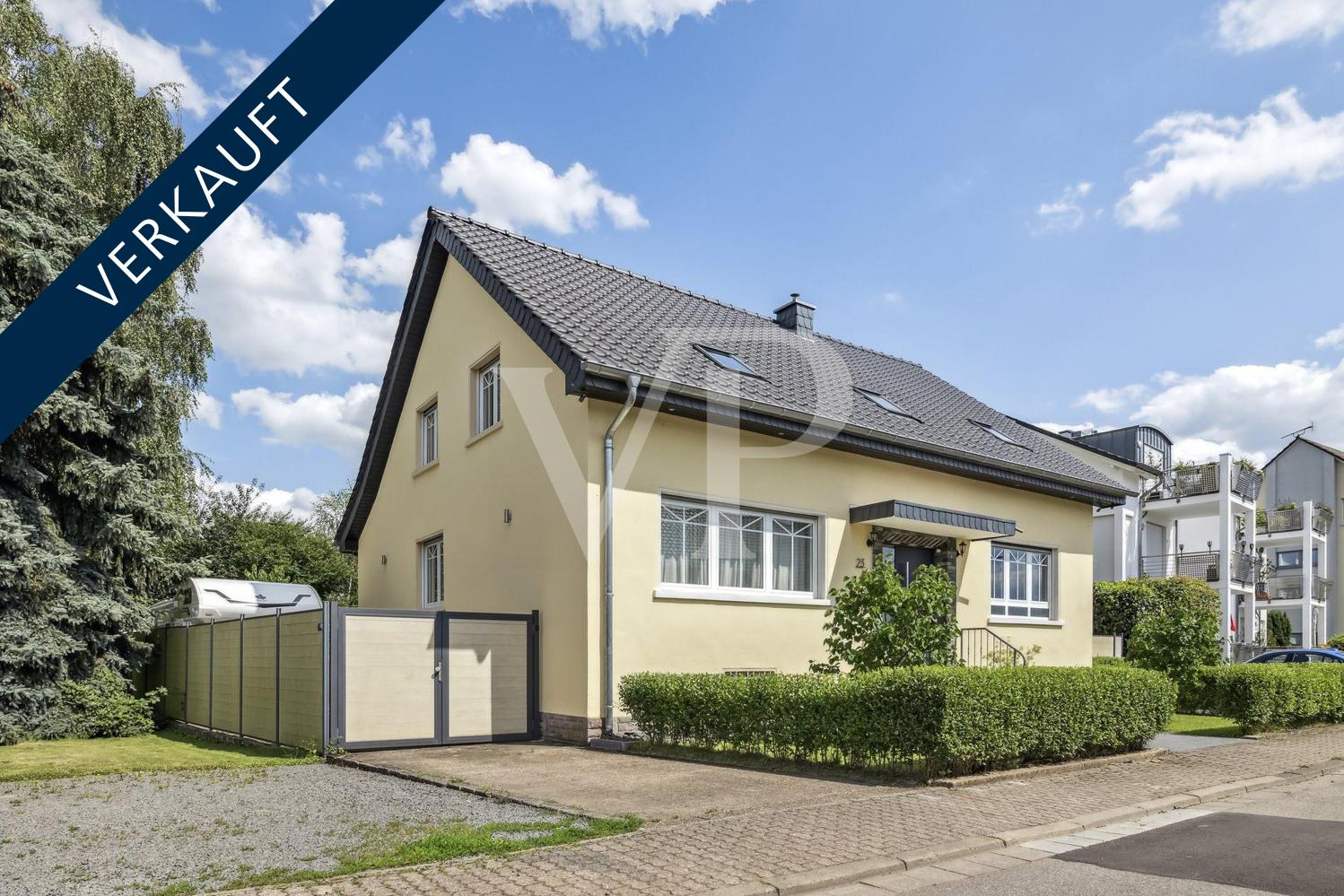 Einfamilienhaus zum Kauf 8 Zimmer 210 m²<br/>Wohnfläche 850 m²<br/>Grundstück Innenstadt Saarlouis 66740