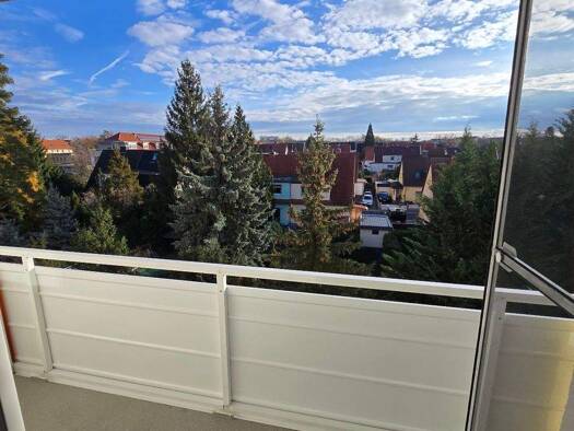 Wohnung zur Miete 382 € 3 Zimmer 60,8 m² 4. Geschoss Straße der Befreiung 3 Südstadt Halle (Saale) 06128