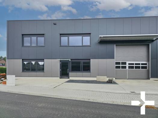 Lagerhalle zur Miete - Erstbezug provisionsfrei 9 € 823,4 m² Lagerfläche teilbar ab 231 m² Neuwerk Mönchengladbach 41066