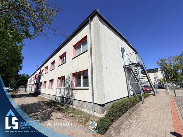 Bürofläche zur Miete provisionsfrei 2.000 € 11 Zimmer 335 m² Bürofläche teilbar ab 50 m² Akazienweg 27 Stendal Stendal 39576