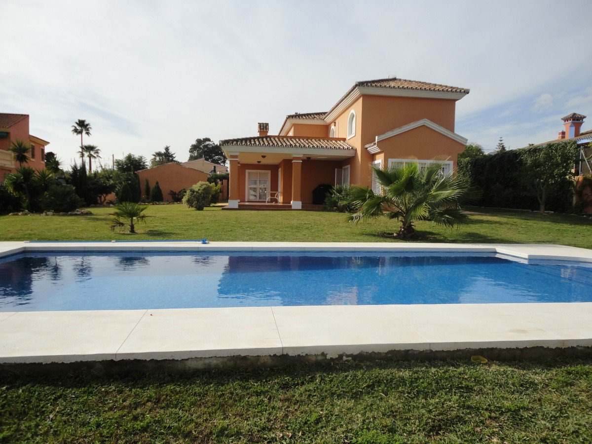 Einfamilienhaus zum Kauf 1.550.000 € 455 m²<br/>Wohnfläche 1.823 m²<br/>Grundstück Estepona 0