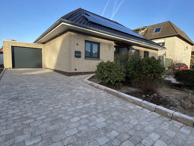 Einfamilienhaus zum Kauf provisionsfrei 695.000 € 9 Zimmer 210 m² 581 m² Grundstück Cloppenburg Cloppenburg 49661