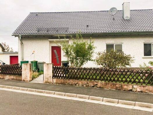 Einfamilienhaus zum Kauf 495.000 € 7 Zimmer 176 m² 795 m² Grundstück frei ab sofort Baunach 96148