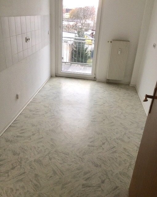 Wohnung zur Miete 450 € 3 Zimmer 74,1 m²<br/>Wohnfläche 2.<br/>Geschoss 03.02.2025<br/>Verfügbarkeit Lutherstr. . Wormser Platz Magdeburg 39112