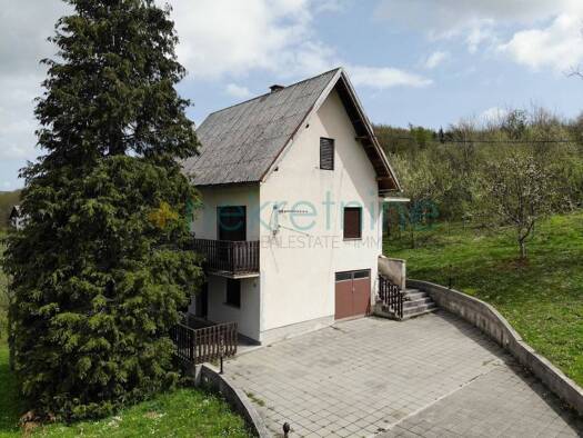 Einfamilienhaus zum Kauf 140.000 € 3 Zimmer 160 m² 3.550 m² Grundstück Plitvička Jezera 53231