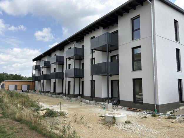 Wohnung zur Miete - Erstbezug 715 € 2 Zimmer 55 m² 2. Geschoss frei ab 01.09.2026 Landau Landau an der Isar 94405