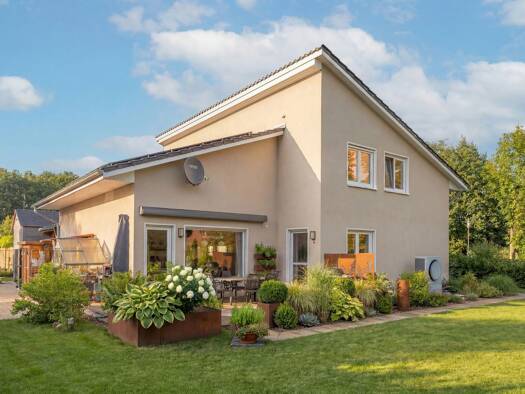 Haus zum Kauf 650.000 € 7 Zimmer 189,5 m² 736 m² Grundstück Rehfelde Rehfelde 15345