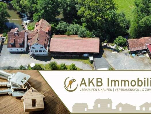 Mehrfamilienhaus zum Kauf 395.000 € 14 Zimmer 367,4 m² 3.495 m² Grundstück frei ab sofort Homberg 35315