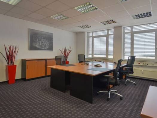 Bürokomplex zur Miete provisionsfrei 720 € 45 m² Bürofläche Vahrenwalder Straße 269 A Brink-Hafen Hannover 30179