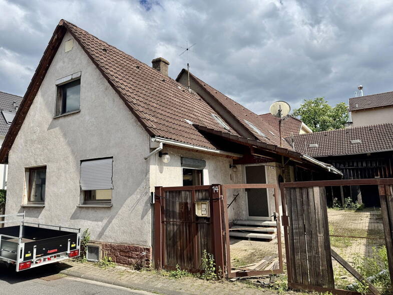 Einfamilienhaus zum Kauf provisionsfrei 215.000 € 4,5 Zimmer 113 m² 280 m² Grundstück Wilhelmstr. 14 Mörsch Rheinstetten 76287