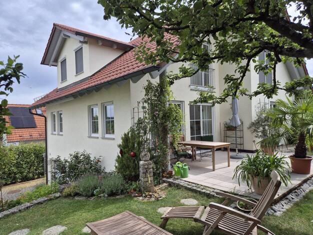 Einfamilienhaus zum Kauf provisionsfrei 795.000 € 7 Zimmer 202 m² 447 m² Grundstück Roßwälden Ebersbach an der Fils 73061