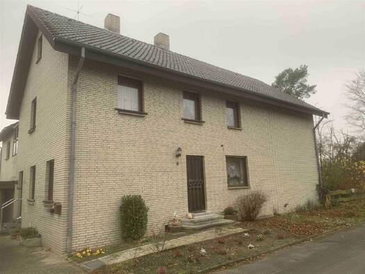 Mehrfamilienhaus zum Kauf 235.000 € 8 Zimmer 214 m² 1.875 m² Grundstück Frotheim Espelkamp 32339