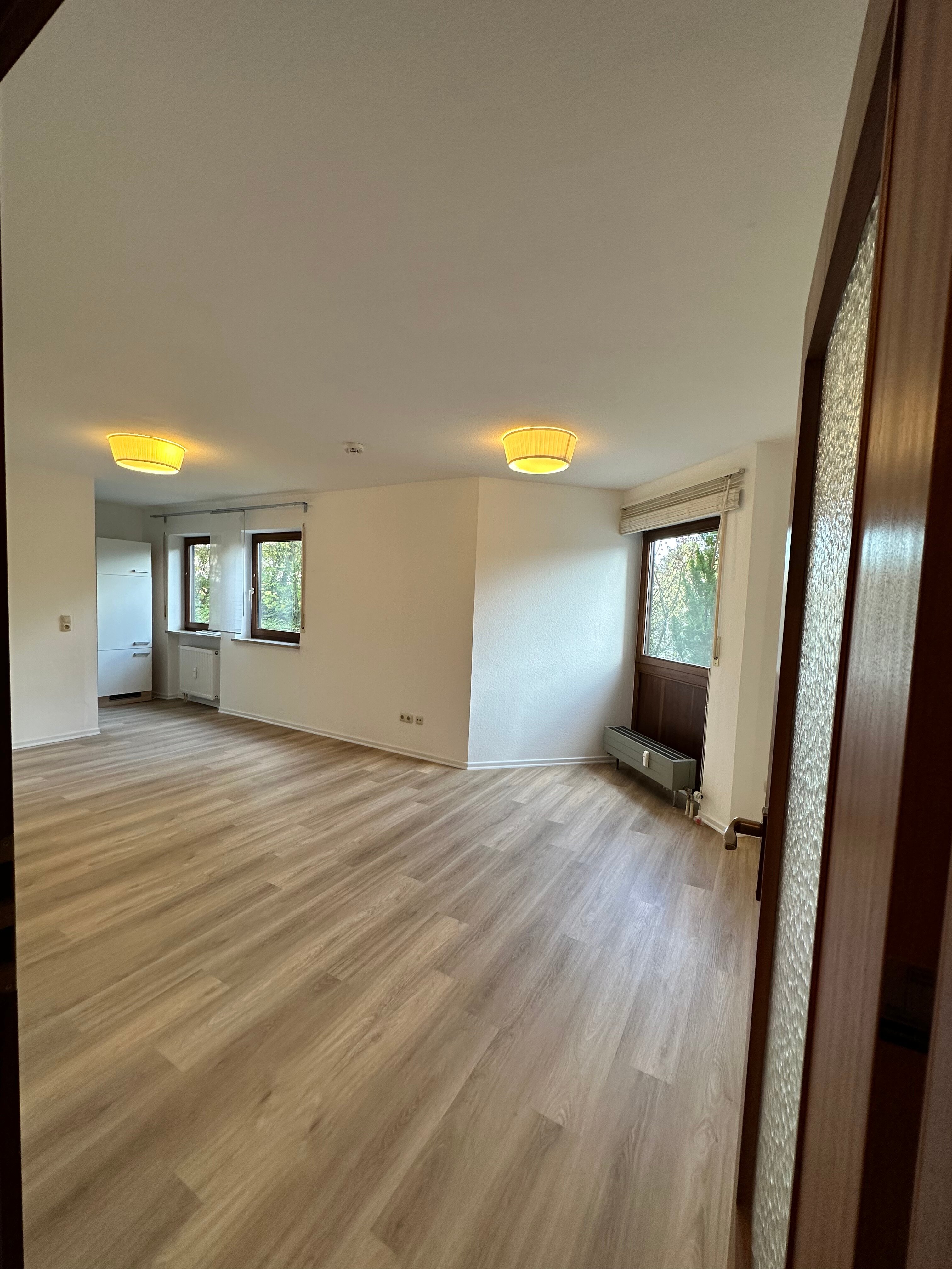 Apartment zum Kauf 110.000 € 1 Zimmer 33,6 m²<br/>Wohnfläche Höchberg 97204