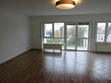 Wohnung zur Miete 570 € 3 Zimmer 95 m² Reichenbach Reichenbach 08468