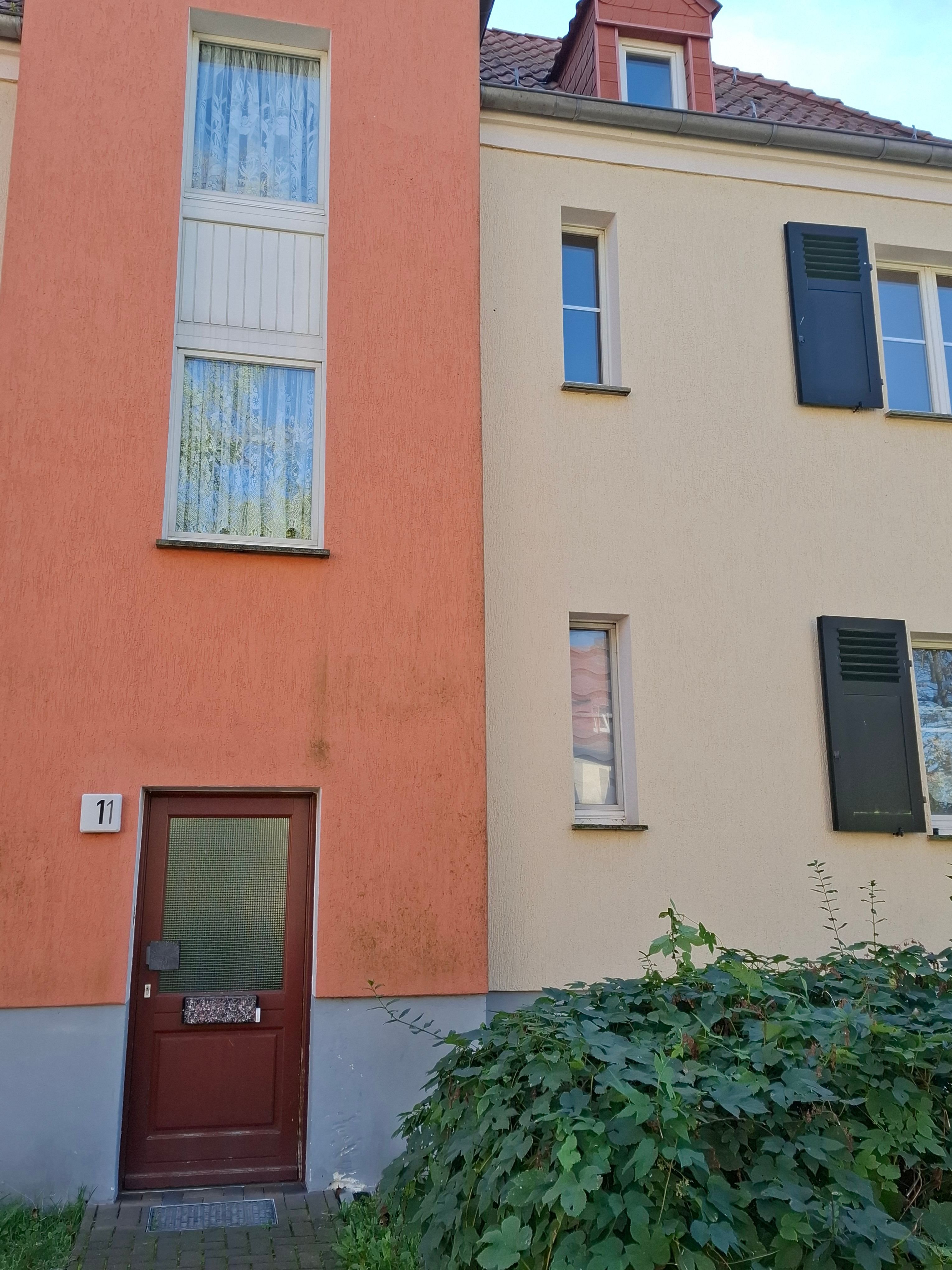 Wohnung zur Miete 268 € 2 Zimmer 44,5 m²<br/>Wohnfläche 1.<br/>Geschoss ab sofort<br/>Verfügbarkeit Ernst - Borsbach - Str. 11 Bitterfeld Bitterfeld-Wolfen 06749