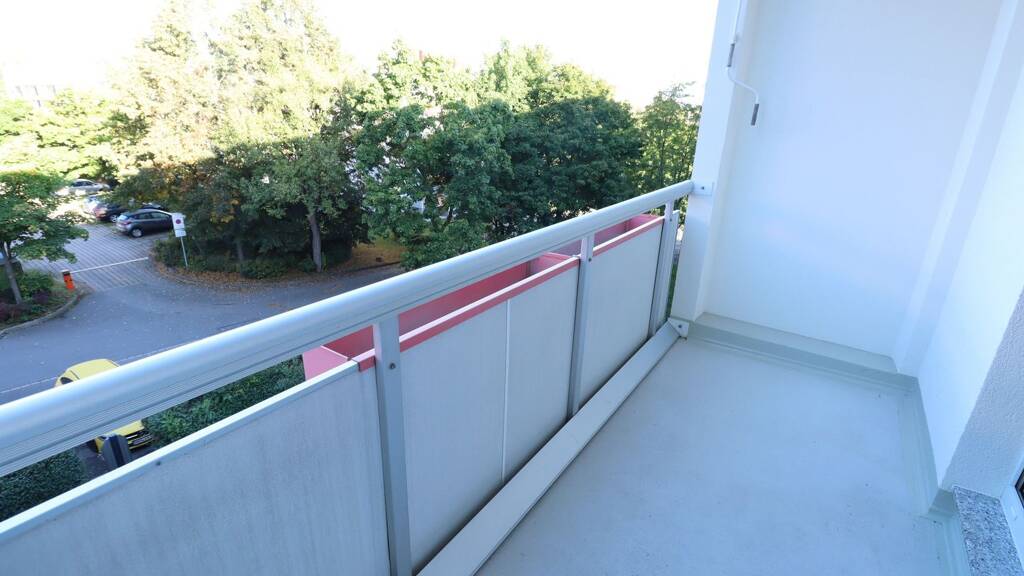 Wohnung zur Miete 270 € 2 Zimmer 49 m² 3. Geschoss Irkutsker Straße 179 Kappel Chemnitz 09119