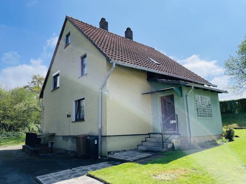 Einfamilienhaus zum Kauf 89.000 € 7 Zimmer 142 m² 663 m² Grundstück Hümme Hofgeismar 34369