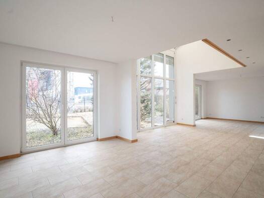 Bürofläche zur Miete 1.750 € 5 Zimmer 171 m² Bürofläche Baiersdorf 91083