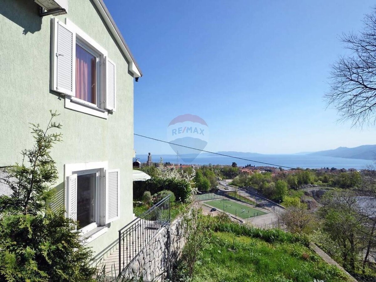 Mehrfamilienhaus zum Kauf 467.000 € 7 Zimmer 180 m²<br/>Wohnfläche 190 m²<br/>Grundstück Opatija 51410