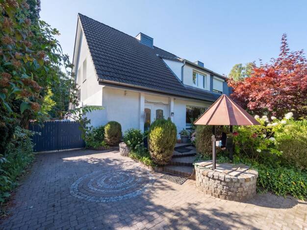 Doppelhaushälfte zum Kauf 479.000 € 5 Zimmer 120 m² 497 m² Grundstück Schäferdresch Ammersbek 22949