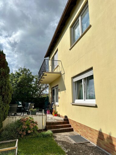 Mehrfamilienhaus zum Kauf 599.000 € 6 Zimmer 189 m² 971 m² Grundstück frei ab sofort Brandenburgerstraße 2 Langenzenn Langenzenn 90579