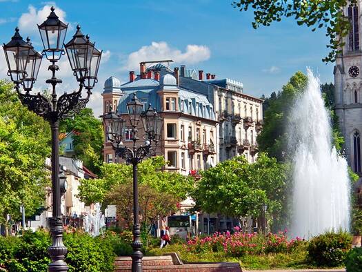 Hotel zum Kauf 1.950.000 € 14 Betten 100 m² Gastrofläche Innenstadt Baden-Baden 76530