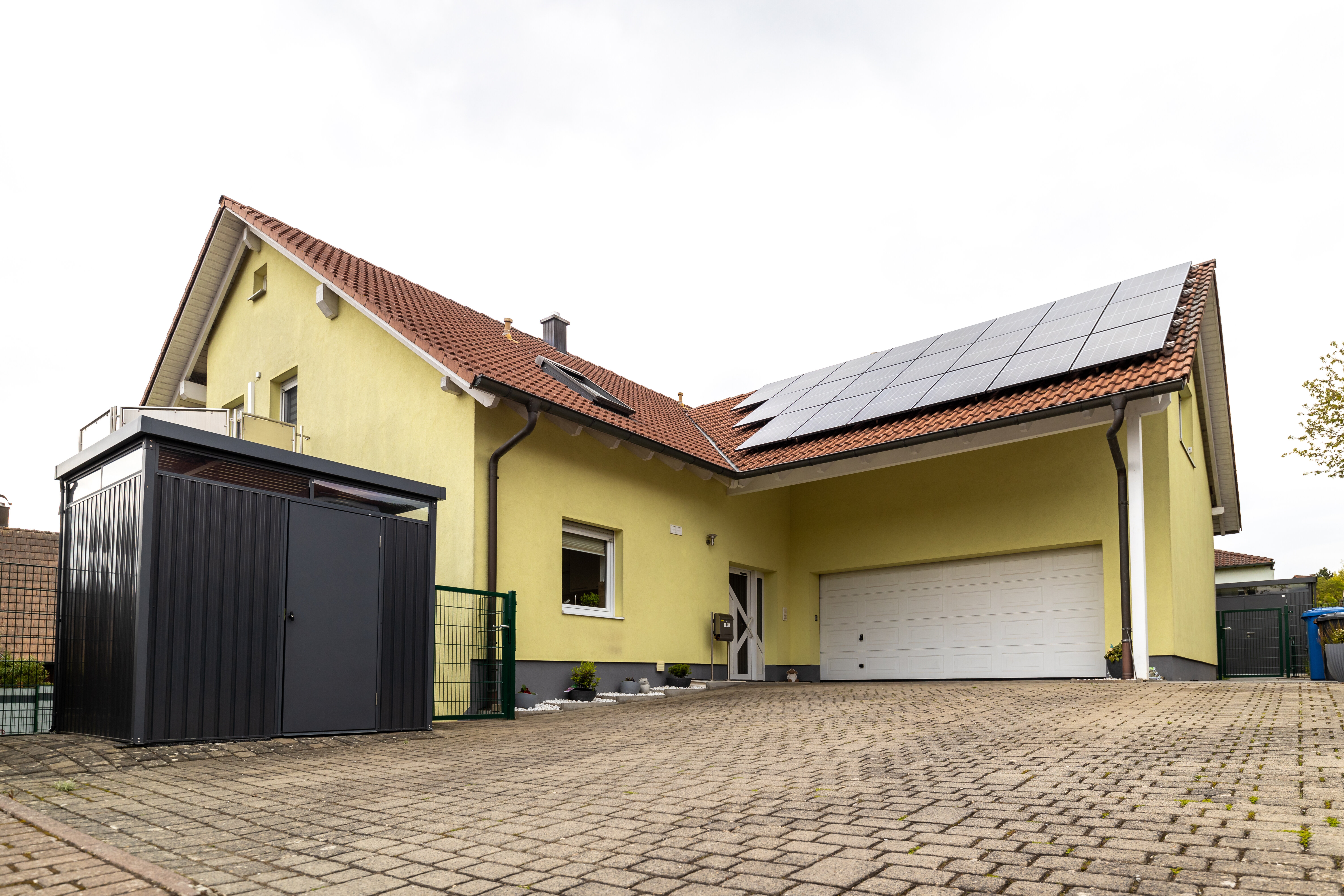 Mehrfamilienhaus zum Kauf 680.000 € 7 Zimmer 246,5 m²<br/>Wohnfläche 690 m²<br/>Grundstück Schönfeld Großrinderfeld 97950