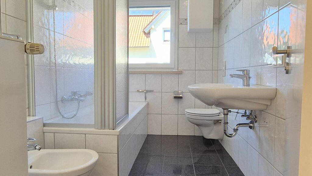 Wohnung zur Miete 1.080 € 3 Zimmer 73,3 m² EG frei ab 01.05.2026 Piflas Ergolding 84030