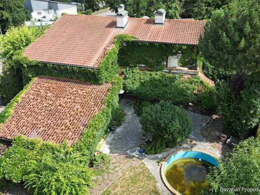 Haus zum Kauf 989.000 € 5 Zimmer 262,8 m² 1.490 m² Grundstück Straubing 94315