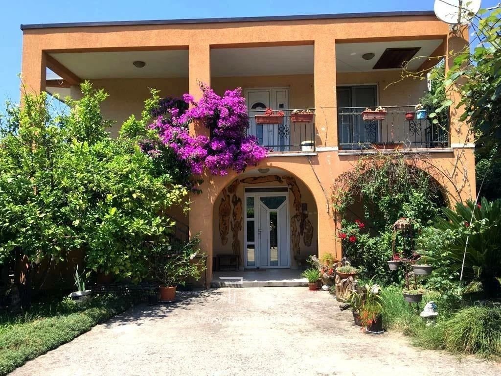 Einfamilienhaus zum Kauf provisionsfrei 265.000 € 5 Zimmer 165 m²<br/>Wohnfläche 640 m²<br/>Grundstück Polje, Bar, Montenegro Polje, Bar, Montenegro