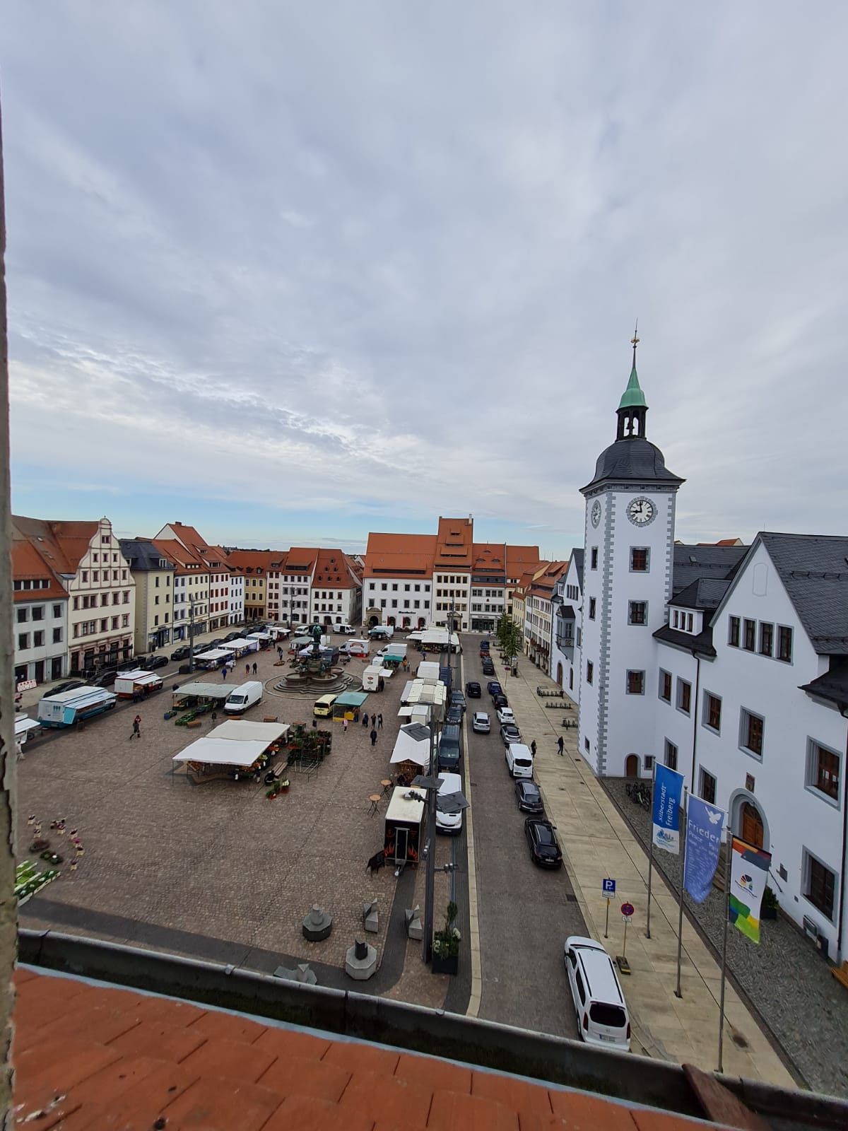 Wohnung zur Miete 675 € 3 Zimmer 90 m²<br/>Wohnfläche ab sofort<br/>Verfügbarkeit Obermarkt 3 Petriviertel Freiberg 09599