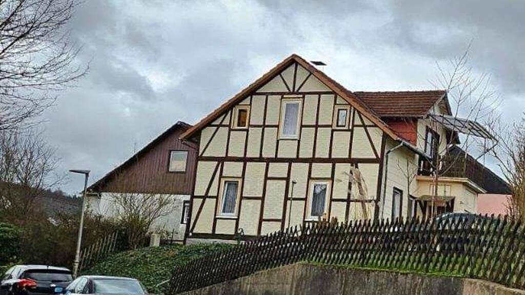 Haus zum Kauf 189.000 € 11 Zimmer 1.000 m² Grundstück frei ab sofort Sichelnsteiner Weg 12 Hann. Münden 34346