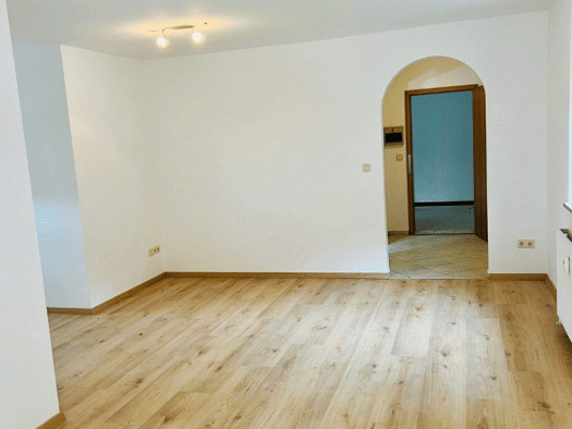 Wohnung zur Miete 660 € 1,5 Zimmer 61 m² Haselnußweg 6 Weiherhof Zirndorf 90513