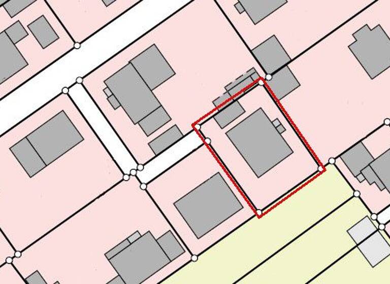 Bungalow zum Kauf 220.000 € 4 Zimmer 106 m² 432 m² Grundstück frei ab sofort Rotenburg Rotenburg an der Fulda 36199