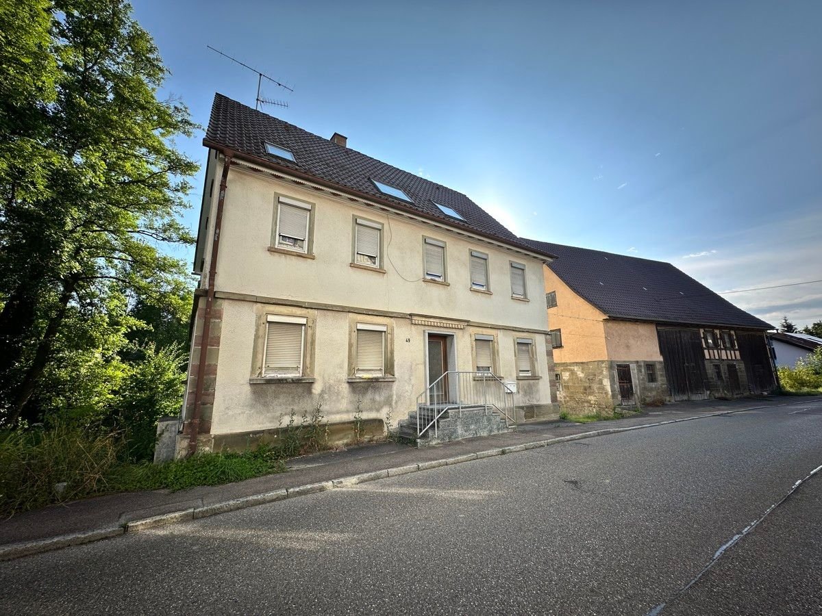 Einfamilienhaus zum Kauf 140.000 € 8 Zimmer 166,7 m²<br/>Wohnfläche 1.262 m²<br/>Grundstück Obersontheim Obersontheim 74423