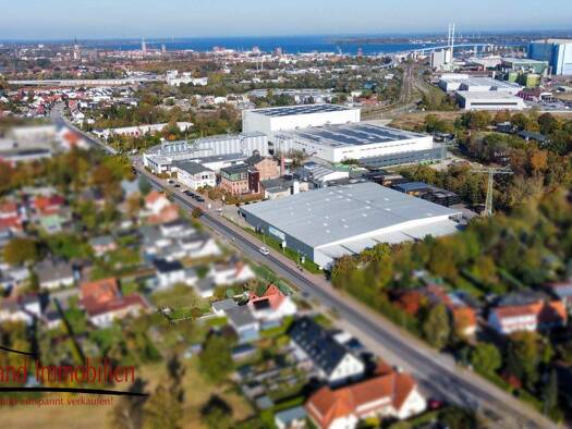 Doppelhaushälfte zum Kauf 120.000 € 6 Zimmer 105 m² 748 m² Grundstück Frankensiedlung Stralsund 18439