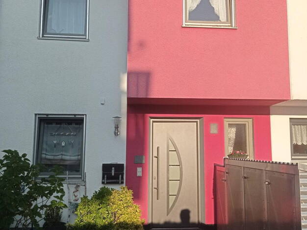 Reihenmittelhaus zum Kauf provisionsfrei 429.000 € 5 Zimmer 130 m² 114 m² Grundstück frei ab 01.05.2026 Waldkraiburg 84478