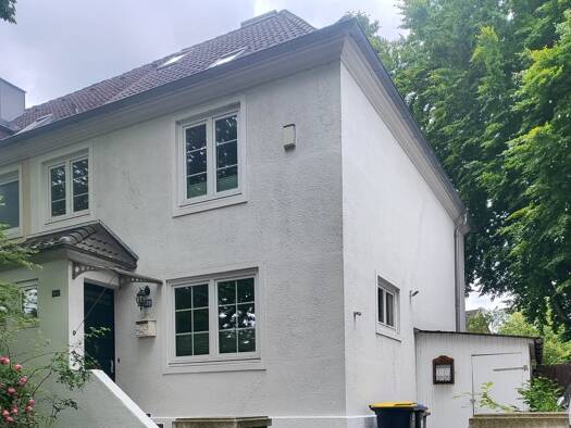 Reihenhaus zur Miete 2.350 € 5,5 Zimmer 141 m² 330 m² Grundstück frei ab sofort Hamburg 22049