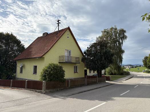 Einfamilienhaus zum Kauf 150.000 € 5 Zimmer 86,6 m² 832 m² Grundstück Haibach ob der Donau 4083