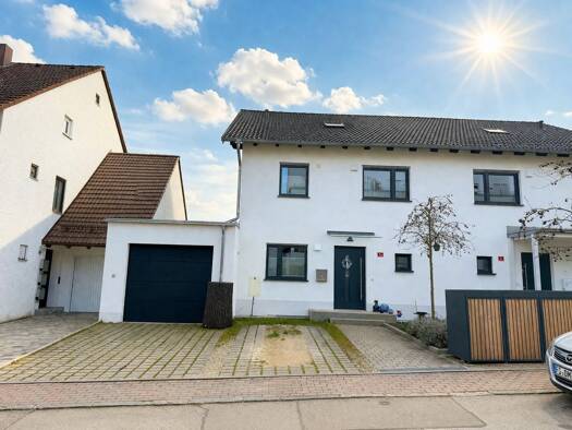 Haus zum Kauf 1.100.000 € 6 Zimmer 132 m² 307 m² Grundstück Josef Schlecht Straße 1 b Freising 85354