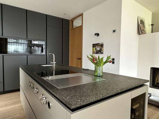 Einfamilienhaus zum Kauf provisionsfrei 897.000 € 6 Zimmer 220 m² 490 m² Grundstück frei ab 01.03.2026 Velden 84149